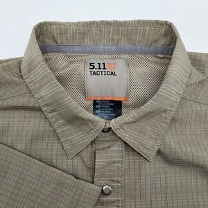 5.11 Tactical Men's Large Short Sleeve Button Up Shirt Hiking Outdoor Khaki